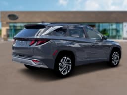 Hyundai Tucson SEL Plus AWD 2026 — side view
