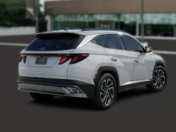 Hyundai Tucson SEL Plus AWD 2026 — side view