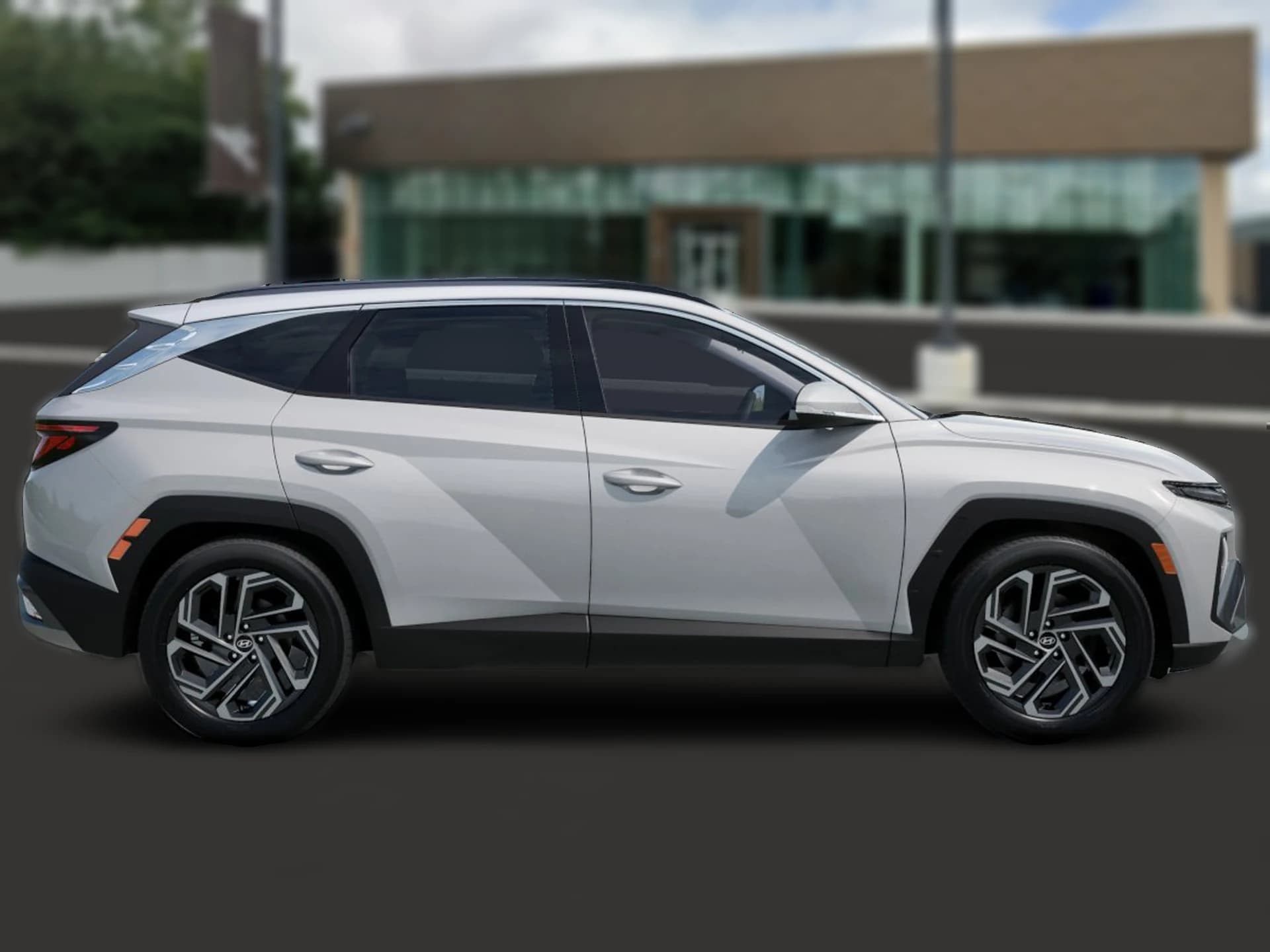 Hyundai Tucson SEL Plus AWD 2026 — side view