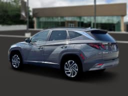 Hyundai Tucson SEL Plus AWD 2026 — side view