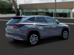 Hyundai Tucson SEL Plus AWD 2026 — side view