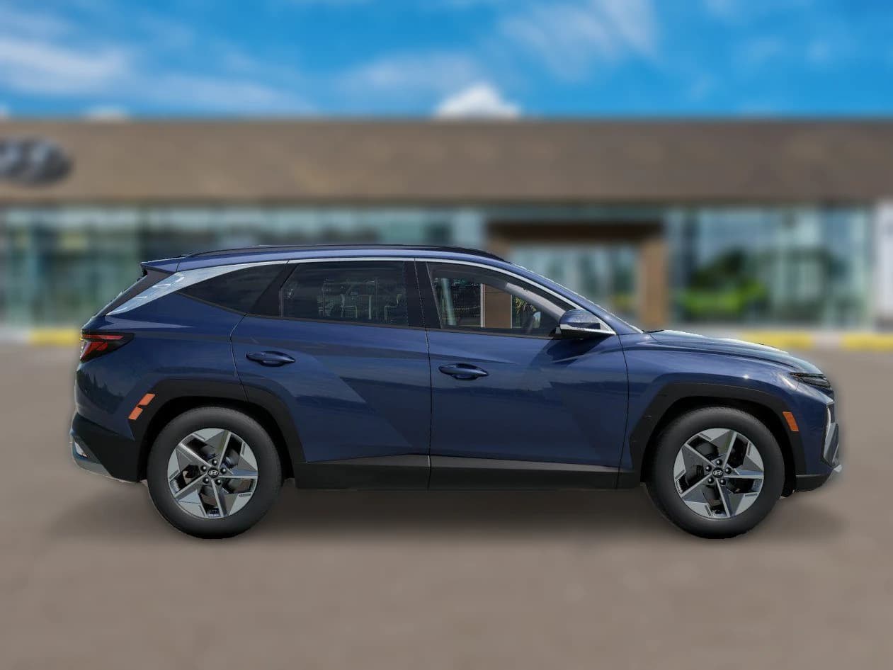 Hyundai Tucson SEL AWD 2026 — side view