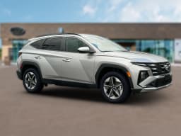 Hyundai Tucson SEL AWD 2026 — side view