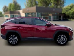 Hyundai Tucson SEL Plus AWD 2026 — side view