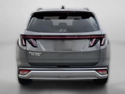 Hyundai Tucson SEL Premium FWD 2026 — side view