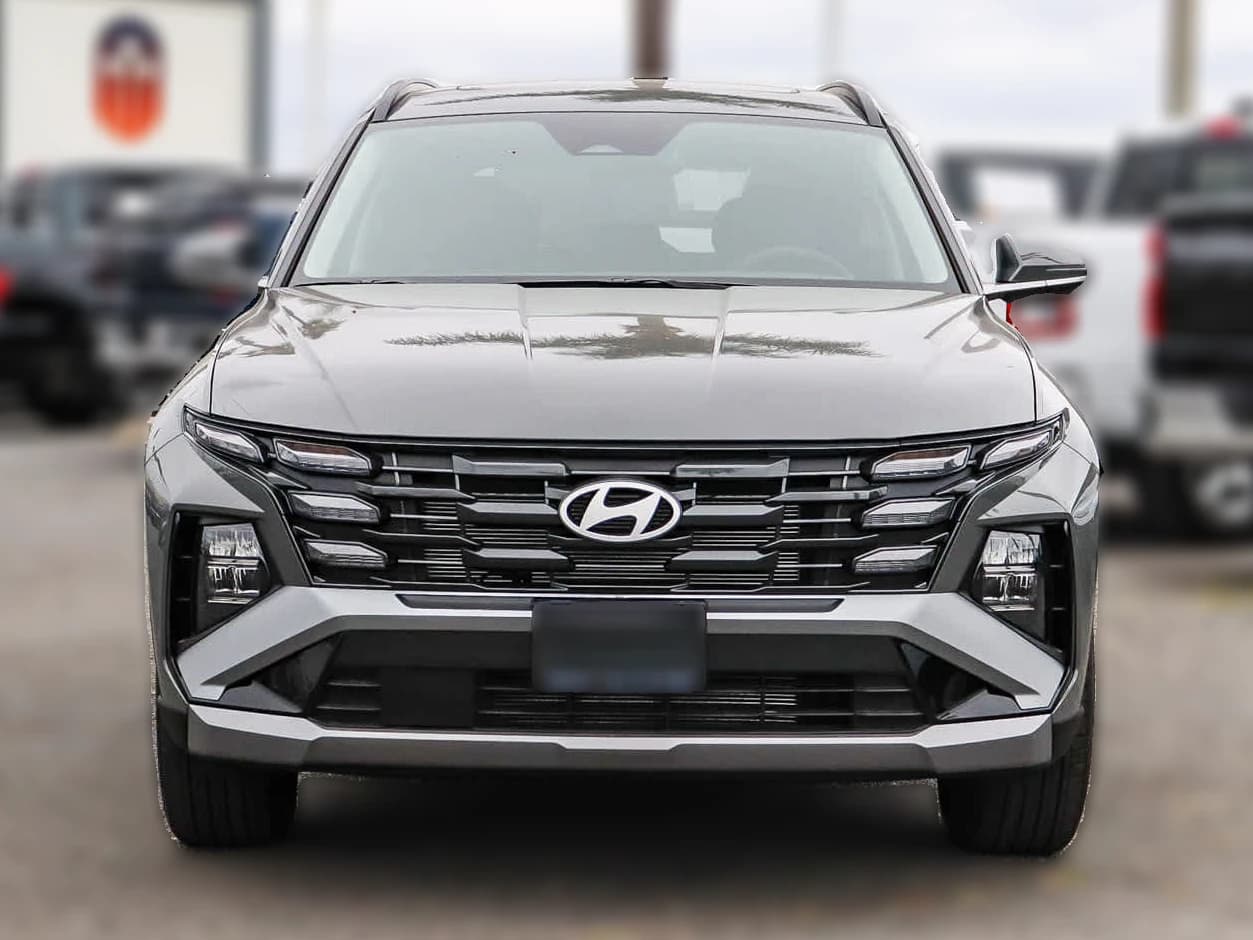 Hyundai Tucson SEL Premium FWD 2026 — side view