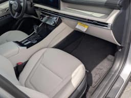 Hyundai Tucson SEL Premium FWD 2026 — side view