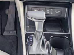 Hyundai Tucson SEL Premium FWD 2026 — side view