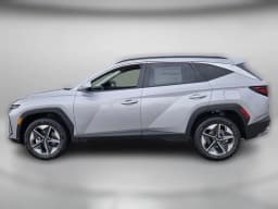 Hyundai Tucson SEL Premium FWD 2026 — side view