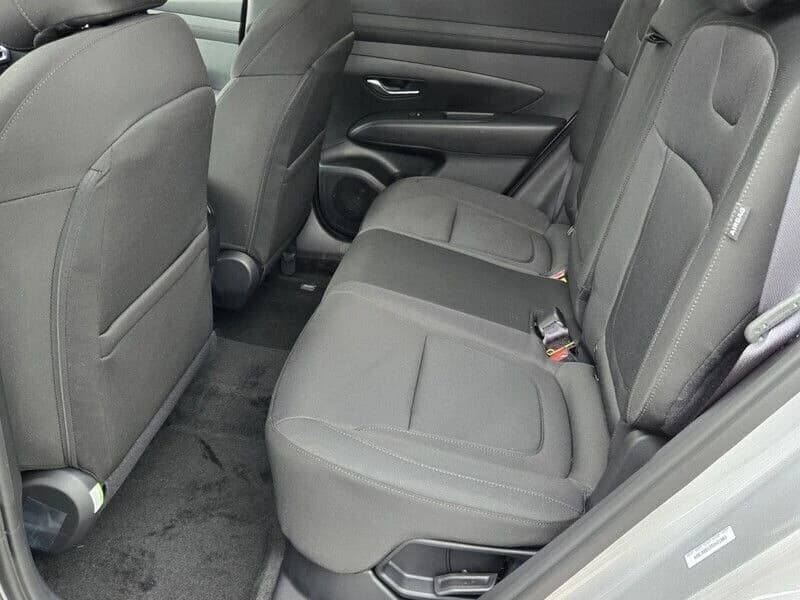 Hyundai Tucson SEL Premium FWD 2026 — side view