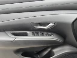 Hyundai Tucson SEL Premium FWD 2026 — side view