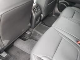 Hyundai Tucson SEL Premium FWD 2026 — side view