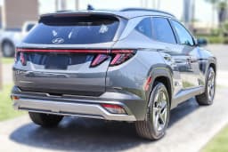 Hyundai Tucson SEL Premium FWD 2026 — side view