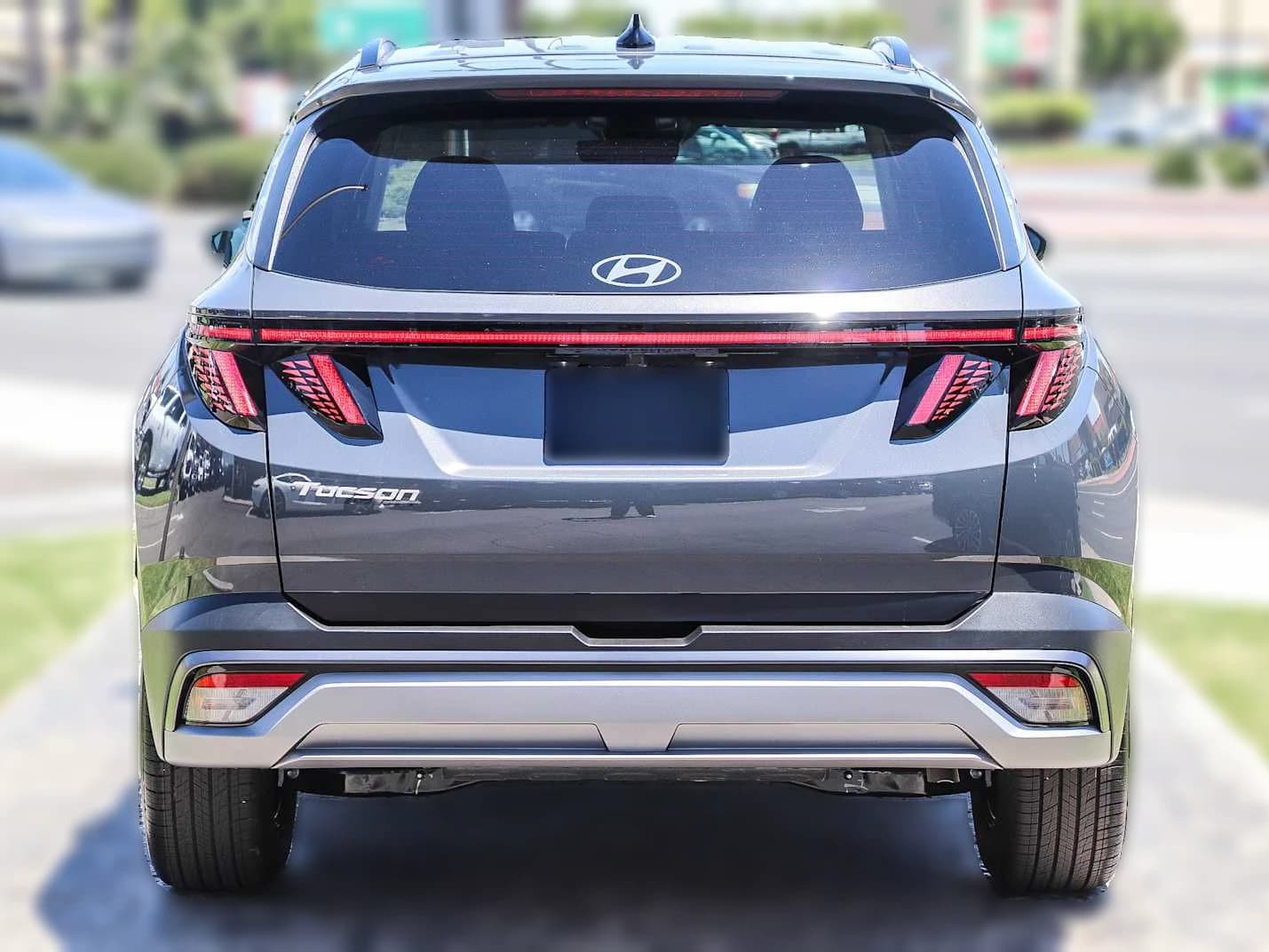 Hyundai Tucson SEL Premium FWD 2026 — side view