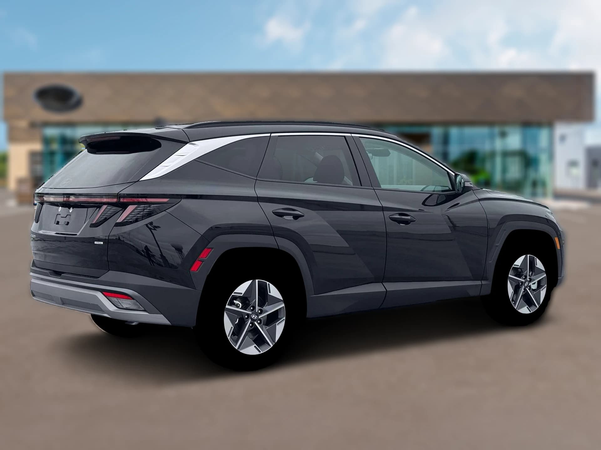 Hyundai Tucson SEL Premium AWD 2026 — side view