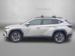 Hyundai Tucson SEL Premium AWD 2026 — side view