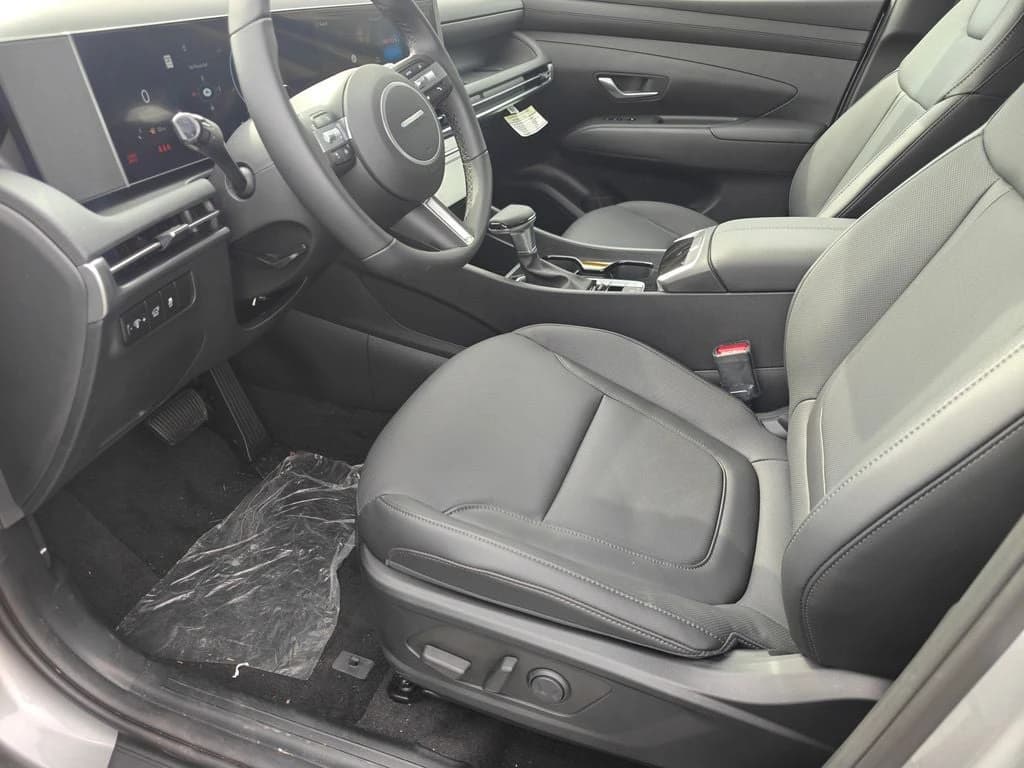 Hyundai Tucson SEL Premium AWD 2026 — side view