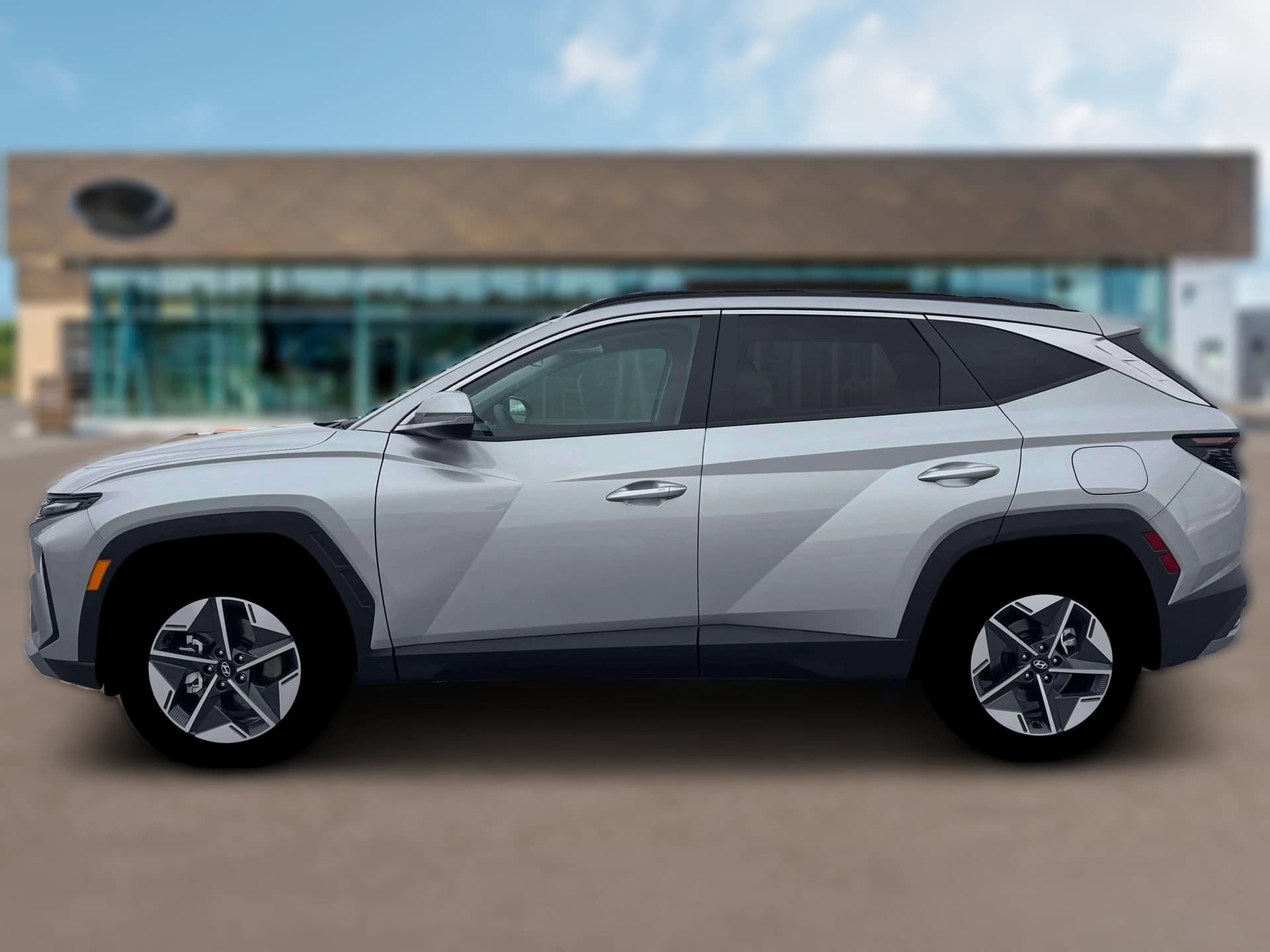 Hyundai Tucson SEL Premium AWD 2026 — side view