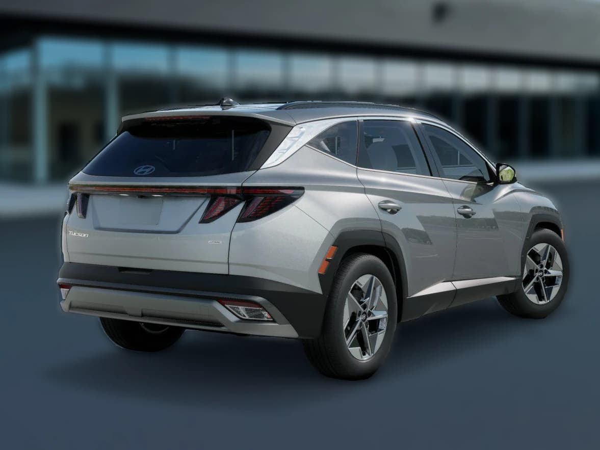 Hyundai Tucson SEL Premium AWD 2026 — side view