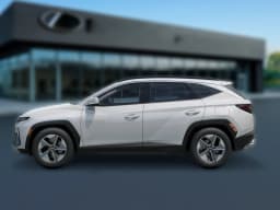 Hyundai Tucson SEL Premium AWD 2026 — side view