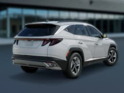 Hyundai Tucson SEL Premium AWD 2026 — side view
