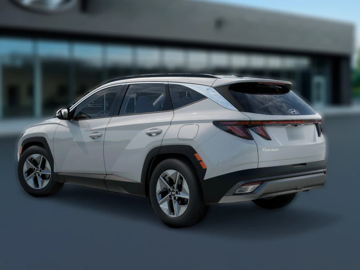 Hyundai Tucson SEL Premium AWD 2026 — side view