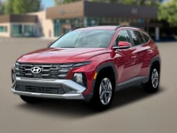 Hyundai Tucson SEL Premium AWD 2026 — side view