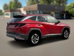 Hyundai Tucson SEL Premium AWD 2026 — side view