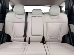 Hyundai Tucson SEL Premium AWD 2026 — side view