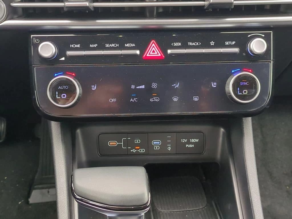 Hyundai Tucson SEL Convenience AWD 2025 — side view
