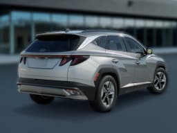 Hyundai Tucson SEL Premium AWD 2026 — side view