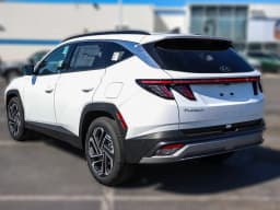 Hyundai Tucson Limited FWD 2026 — side view