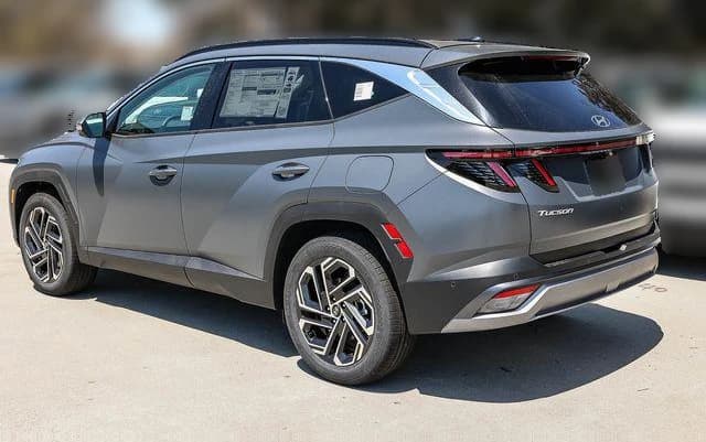 Hyundai Tucson Limited FWD 2026 — side view