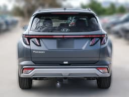 Hyundai Tucson Limited FWD 2025 — side view