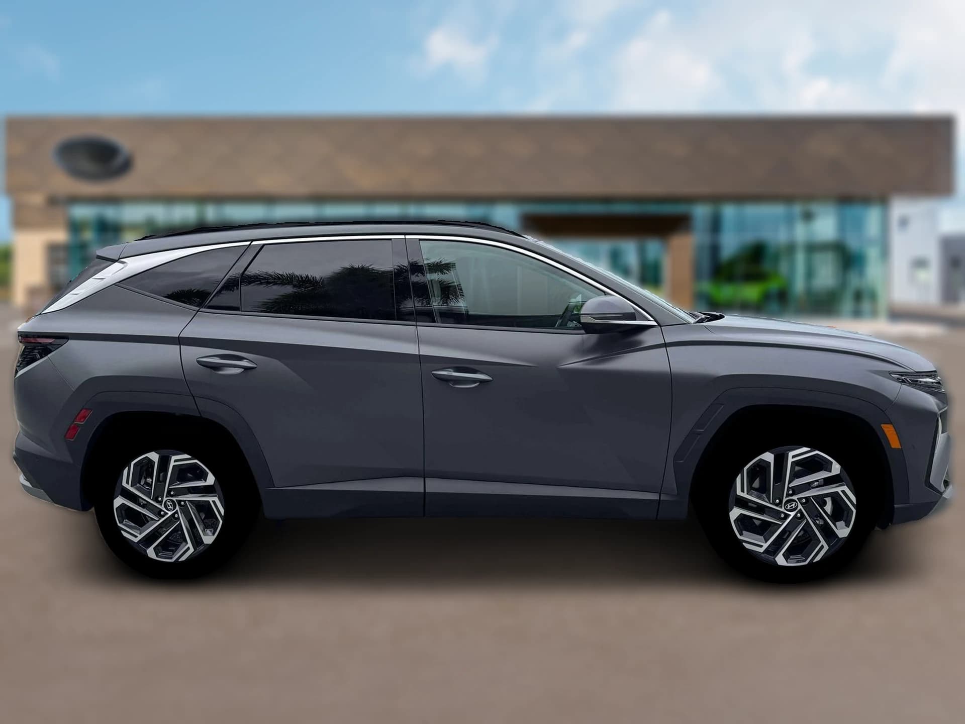 Hyundai Tucson Limited FWD 2026 — side view