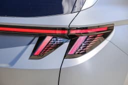 Hyundai Tucson Limited FWD 2026 — side view