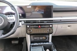 Hyundai Tucson Limited FWD 2026 — side view