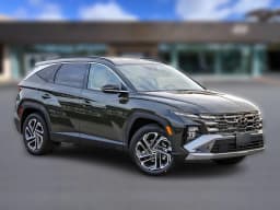 Hyundai Tucson Limited FWD 2026 — side view