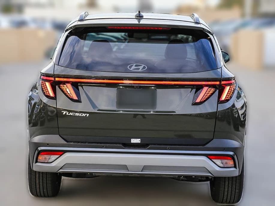Hyundai Tucson Limited FWD 2026 — side view