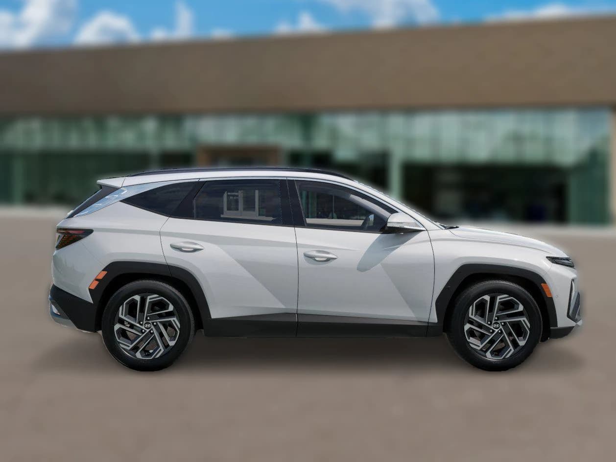 Hyundai Tucson Limited AWD 2026 — side view