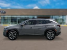 Hyundai Tucson Limited AWD 2026 — side view