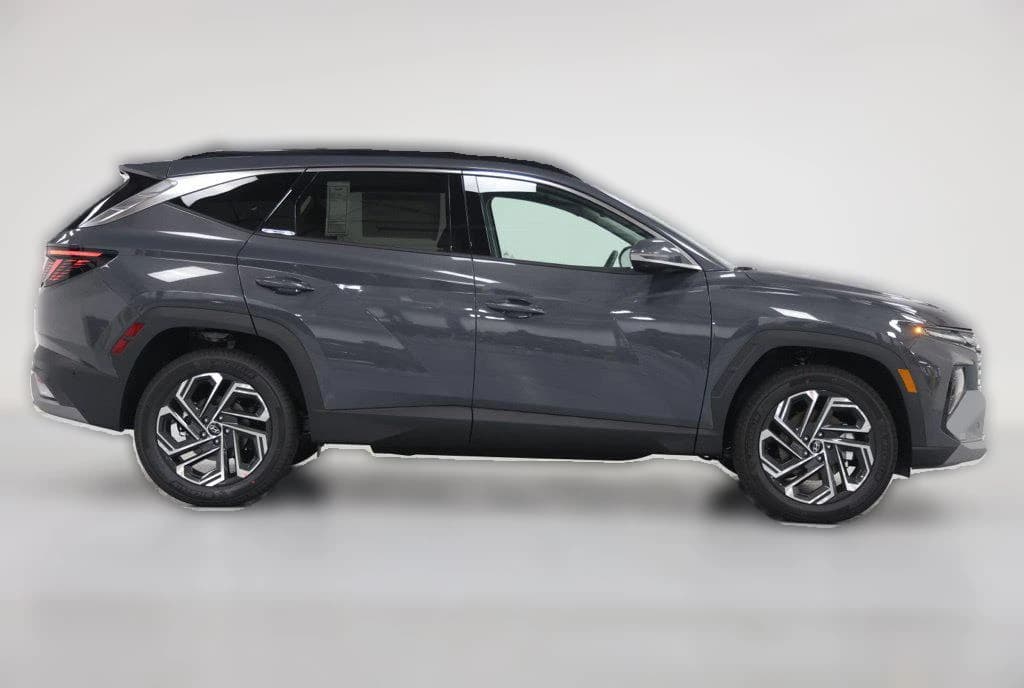 Hyundai Tucson Limited AWD 2026 — side view
