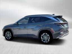 Hyundai Tucson Limited AWD 2026 — side view