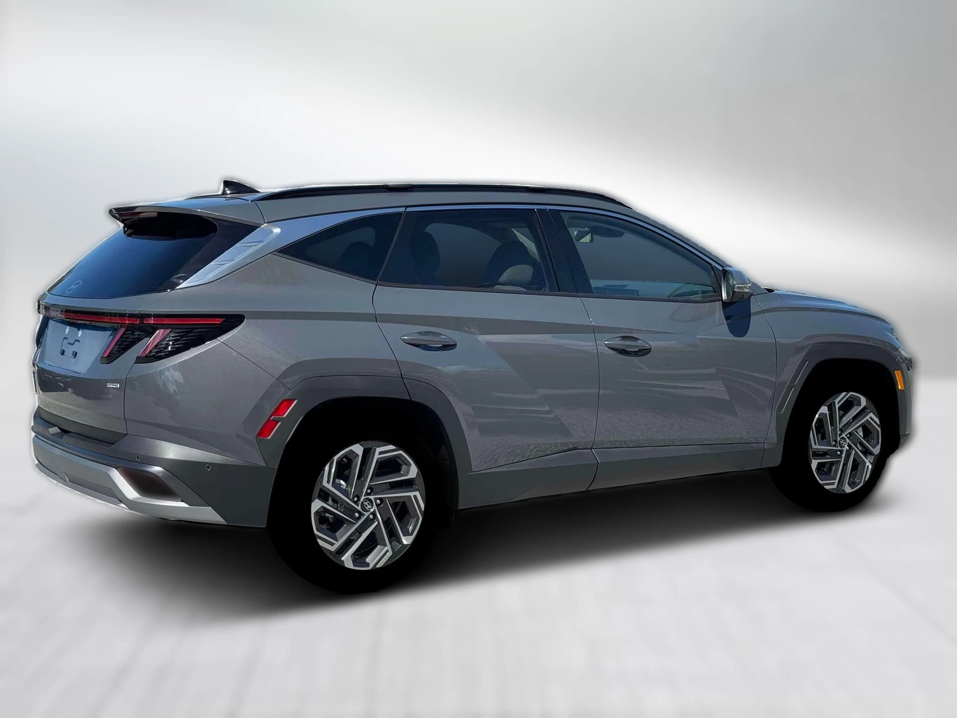 Hyundai Tucson Limited AWD 2026 — side view