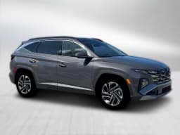 Hyundai Tucson Limited AWD 2026 — side view