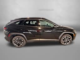 Hyundai Tucson Limited AWD 2026 — side view