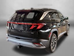 Hyundai Tucson Limited AWD 2026 — side view