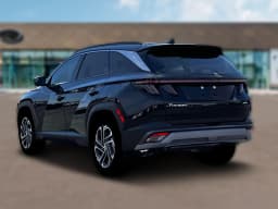 Hyundai Tucson Limited AWD 2026 — side view