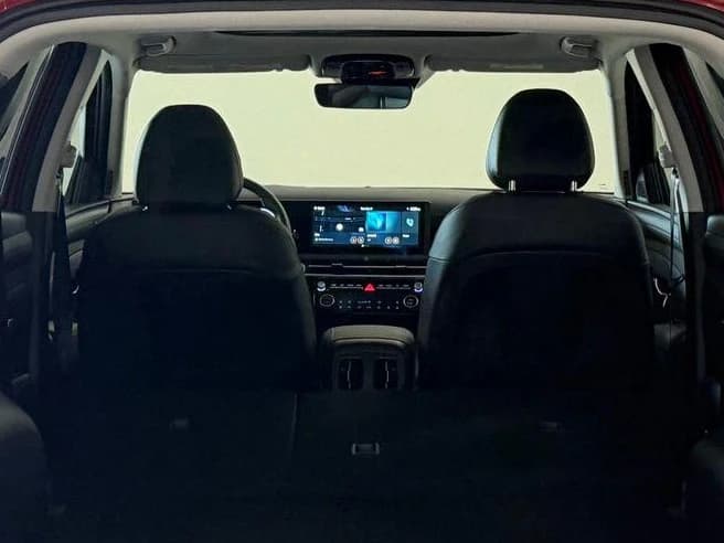 Hyundai Tucson Limited AWD 2026 — side view