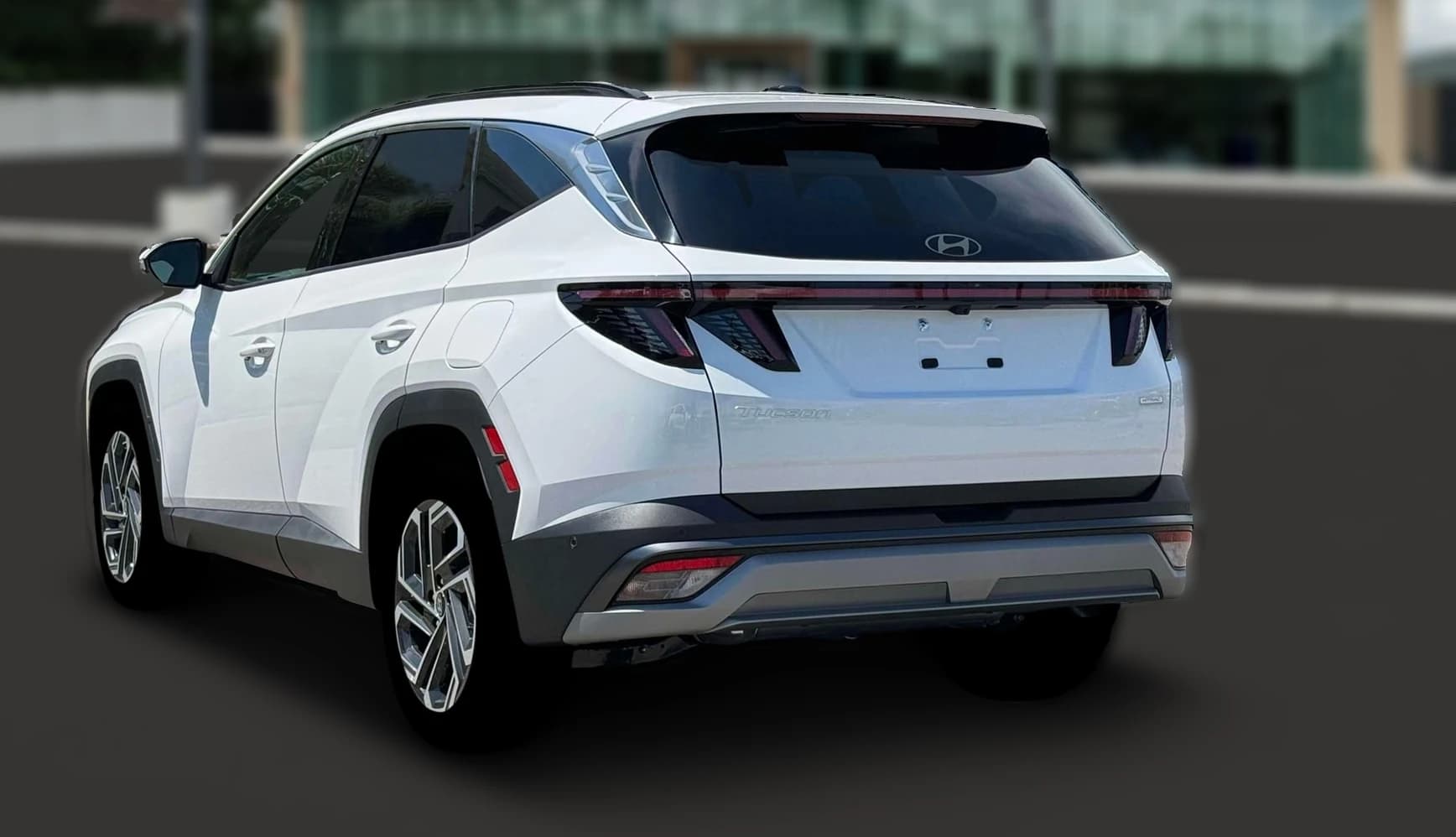 Hyundai Tucson Limited AWD 2026 — side view